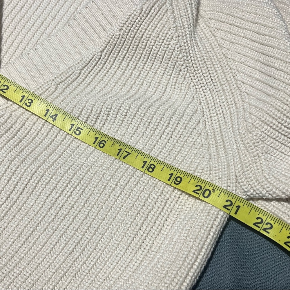Banana Republic Thick Knit Cotton Cardigan - Picture 5 of 5